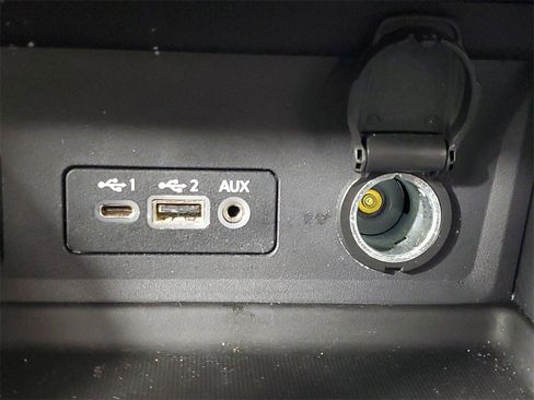 Used 2024 Nissan Sentra SV w/ Trunk Package image 21