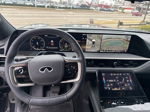 Used 2025 INFINITI QX80 Autograph image 16