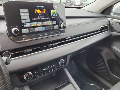 Used 2024 Mitsubishi Outlander SE image 29