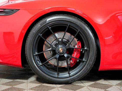 Used 2025 Porsche 911 Carrera GTS image 40