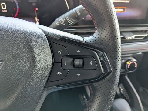 Used 2024 Chevrolet TrailBlazer RS FWD image 19