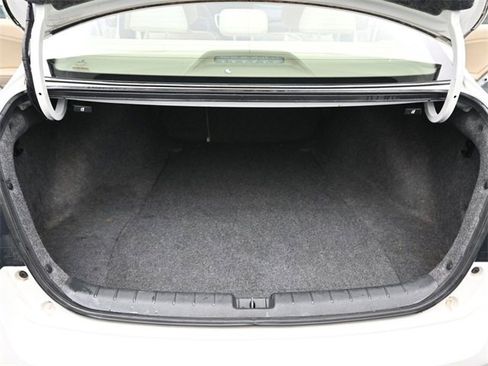 Used 2017 Honda Accord EX image 28