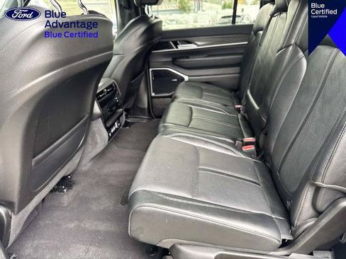 Used 2024 Jeep Wagoneer Series II w/ Flexible Seating Group RWD image 15