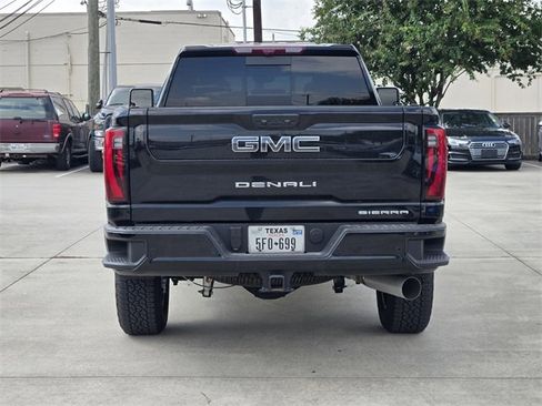 Used 2025 GMC Sierra 3500 Denali Ultimate image 6