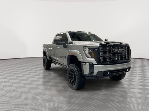 Certified 2025 GMC Sierra 2500 Denali Ultimate image 13