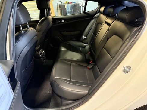 Used 2022 Kia Stinger GT-Line RWD image 29