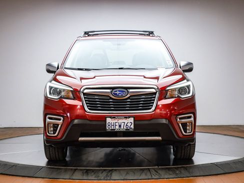 Used 2019 Subaru Forester Touring image 2