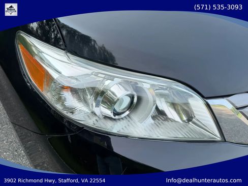 Used 2016 Toyota Sienna XLE Premium FWD image 5