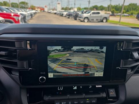 New 2026 Toyota Tundra SR5 AWD/4WD image 23