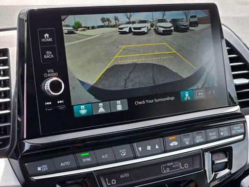 New 2026 Honda Odyssey Touring image 15