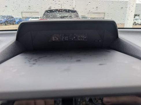 Used 2024 Subaru Forester AWD/4WD image 16