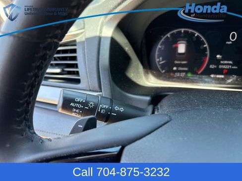 Used 2025 Honda Odyssey EX-L image 29