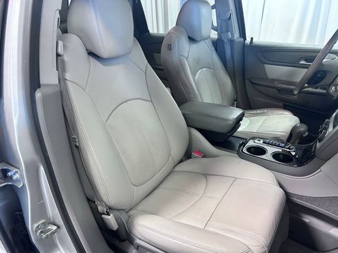 Used 2015 GMC Acadia SLT w/ Open Road Package image 24