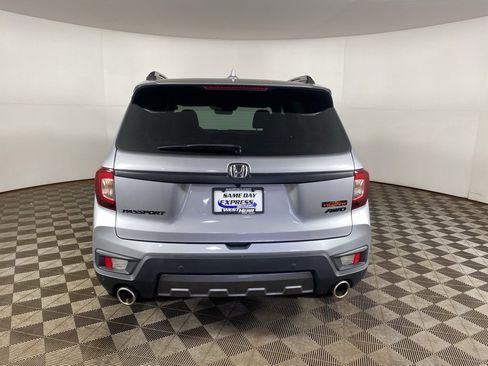 Used 2022 Honda Passport TrailSport image 6