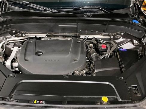 Certified 2023 Volvo XC90 B6 Ultimate w/ Lounge Package image 11