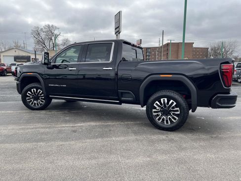 New 2026 GMC Sierra 2500 Denali Ultimate image 11