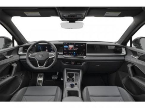 New 2025 Volkswagen Tiguan SE R-Line image 10