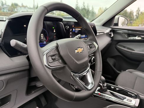 New 2026 Chevrolet TrailBlazer LT w/ Convenience Package image 9