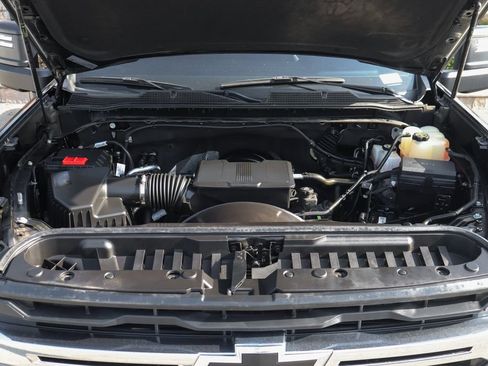 Used 2024 Chevrolet Silverado 2500 LT w/ Convenience Package AWD/4WD image 12