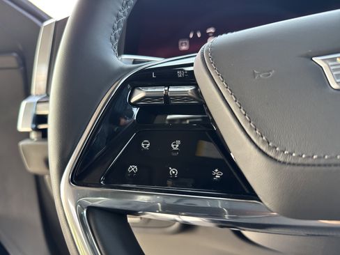 Used 2026 Cadillac Escalade Platinum Sport w/ LPO, ONYX Package image 21