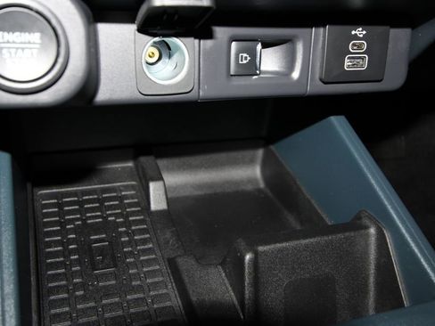 Used 2025 Ford Maverick Lariat image 17