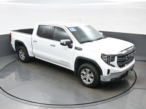 Used 2024 GMC Sierra 1500 SLT AWD/4WD image 41