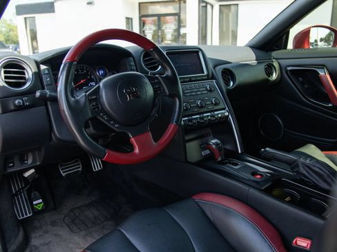 Used 2015 Nissan GT-R Black Edition AWD/4WD image 26