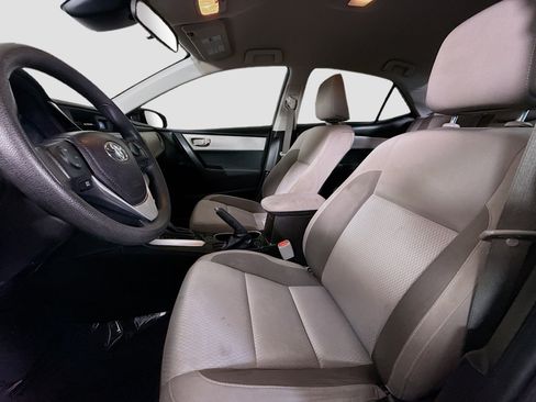 Used 2018 Toyota Corolla LE image 21