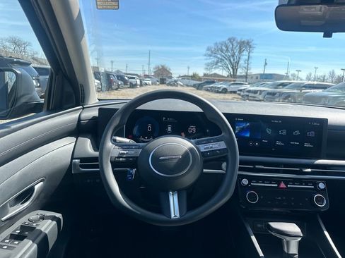 New 2026 Hyundai Tucson SEL FWD image 16