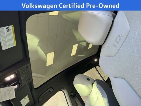 Certified 2022 Volkswagen ID.4 Pro S image 19