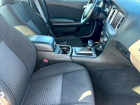 Used 2023 Dodge Charger SXT image 22