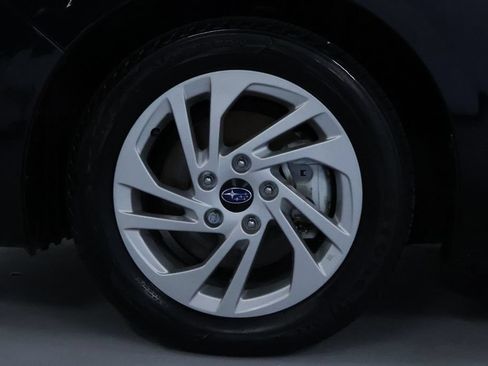 Used 2024 Subaru Impreza 2.0i AWD/4WD image 32