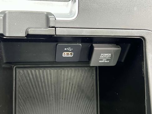 Used 2023 Acura MDX SH-AWD image 35