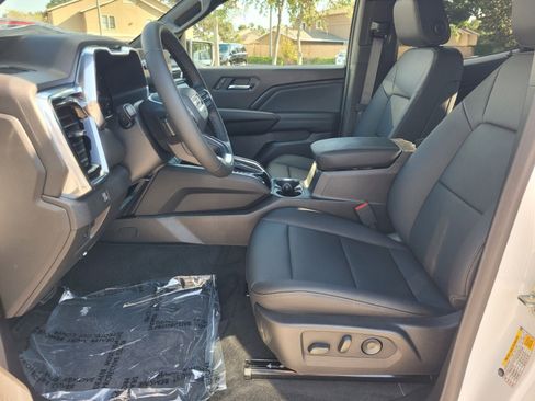 New 2026 GMC Canyon Elevation w/ Convenience Package image 10