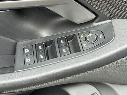 Used 2025 BMW M5 w/ Executive Package image 13