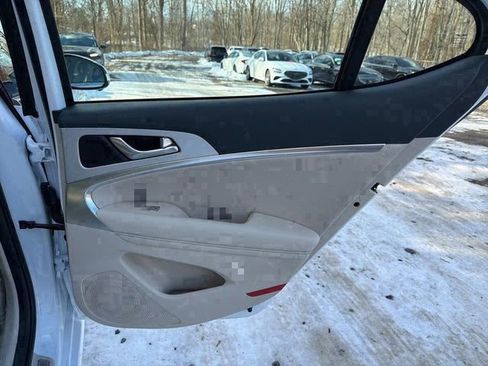 Used 2026 Genesis G70 2.5T Prestige image 12