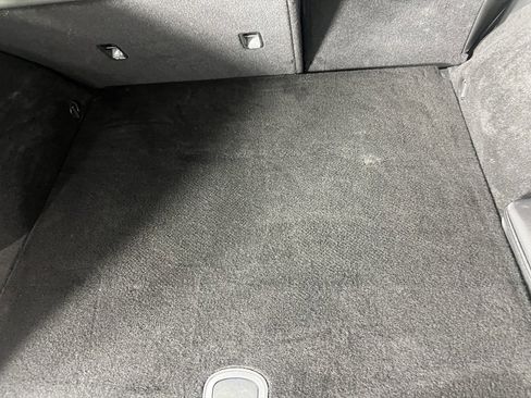 Used 2023 Genesis GV70 2.5T w/ Advanced Package image 30