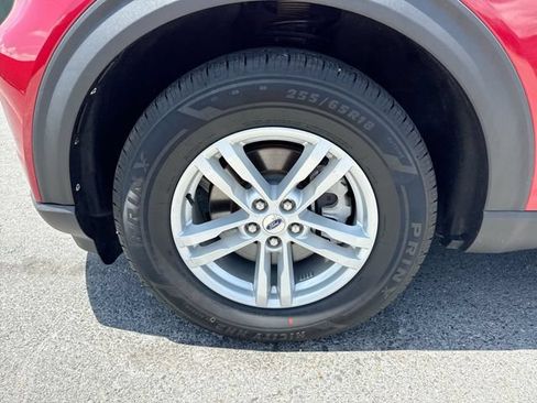 Used 2020 Ford Explorer XLT w/ Equipment Group 202A AWD/4WD image 10