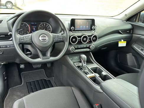 Used 2025 Nissan Sentra S w/ Trunk Package image 16