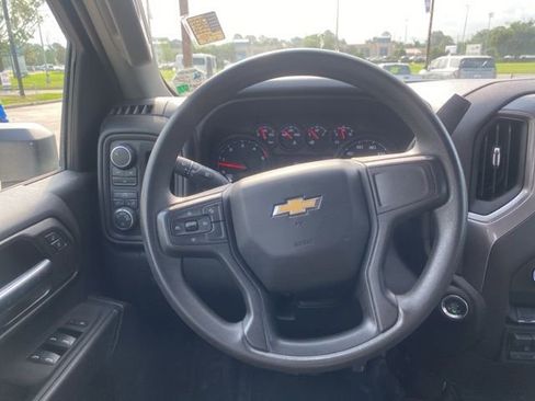 Used 2025 Chevrolet Silverado 2500 W/T AWD/4WD image 22