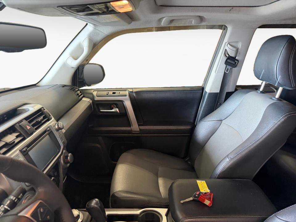 Certified 2019 Toyota 4Runner SR5 Premium AWD/4WD image 32