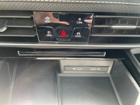 Used 2024 Volkswagen Atlas Cross Sport SEL R-Line AWD/4WD image 22
