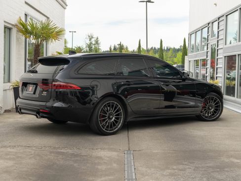 Used 2018 Jaguar XF S AWD/4WD image 7