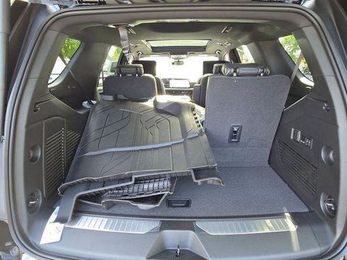 New 2026 Chevrolet Tahoe Premier AWD/4WD image 23