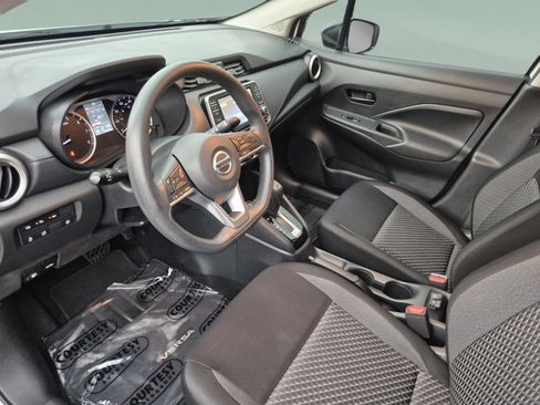 Used 2020 Nissan Versa S FWD image 18