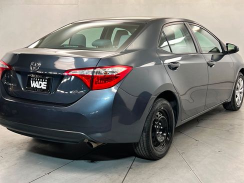 Used 2016 Toyota Corolla LE FWD image 5