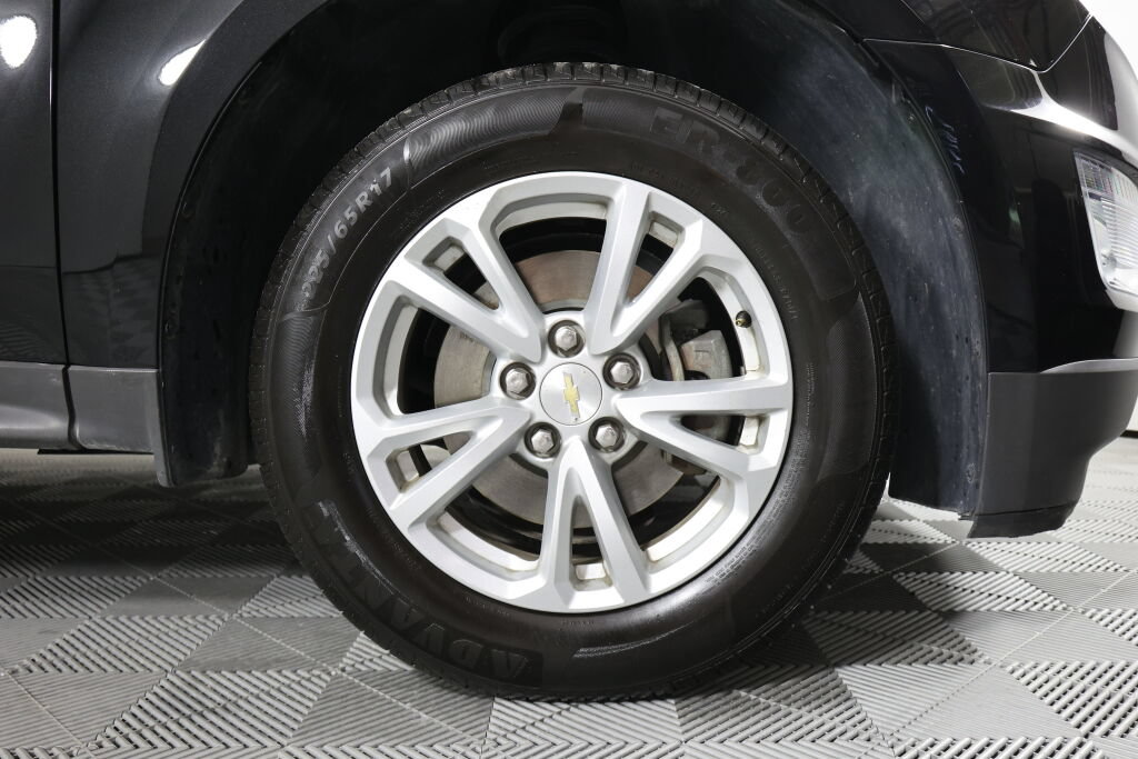 Used 2017 Chevrolet Equinox LT w/ Convenience Package FWD image 6