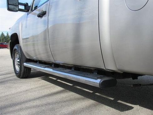 Used 2009 Chevrolet Silverado 2500 W/T AWD/4WD image 9