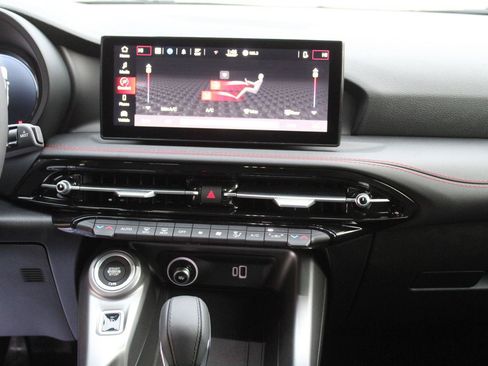 Used 2024 Dodge Hornet GT AWD/4WD image 19