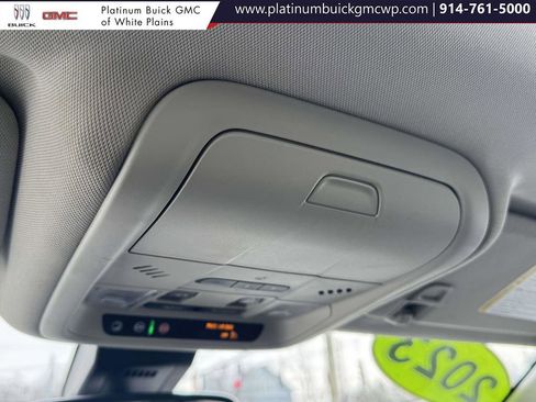 Used 2023 GMC Terrain Denali image 29